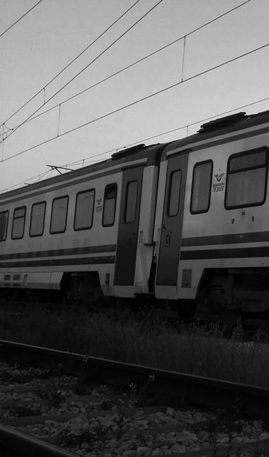 Graffiti Train - Photo by beis - beis