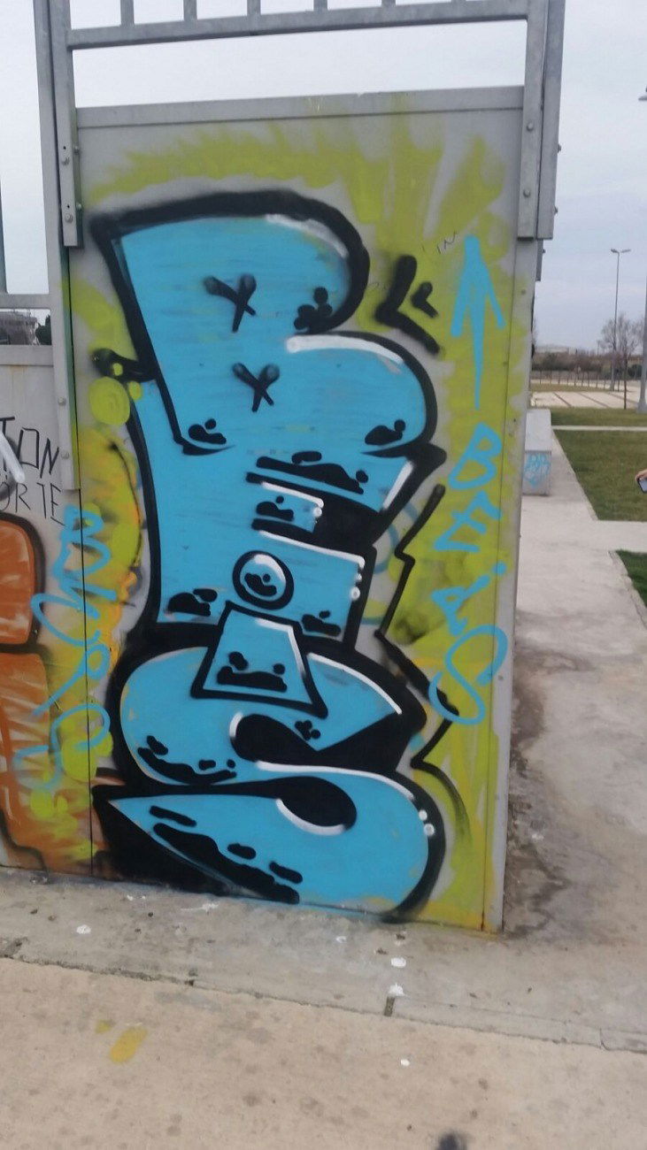 Graffiti Bombing - Photo by beis - atmosphere, graffiti, graphicturkish