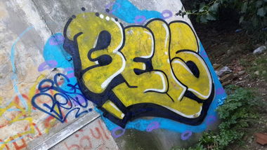 Graffiti Bombing - Photo by beis - atmosphere, graffiti, graphicturkish