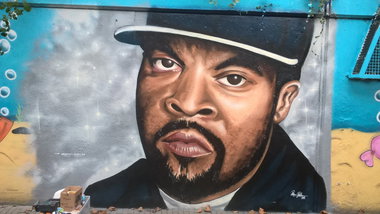 Graffiti Wall - Photo by beniveltum