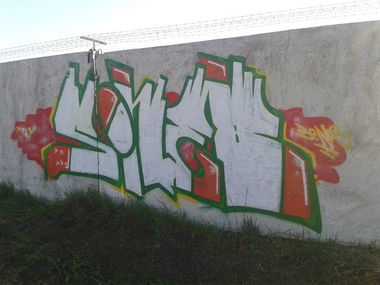 Graffiti Wall - Photo by benos