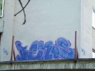 Graffiti Wall - Photo by benos - Benos (2012)