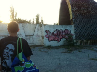 Graffiti Bombing - Photo by benos