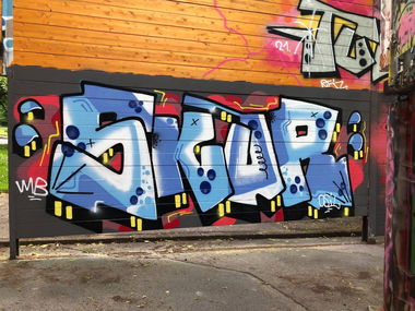 Graffiti Wall - Photo by bergischbunt - skur, solingen