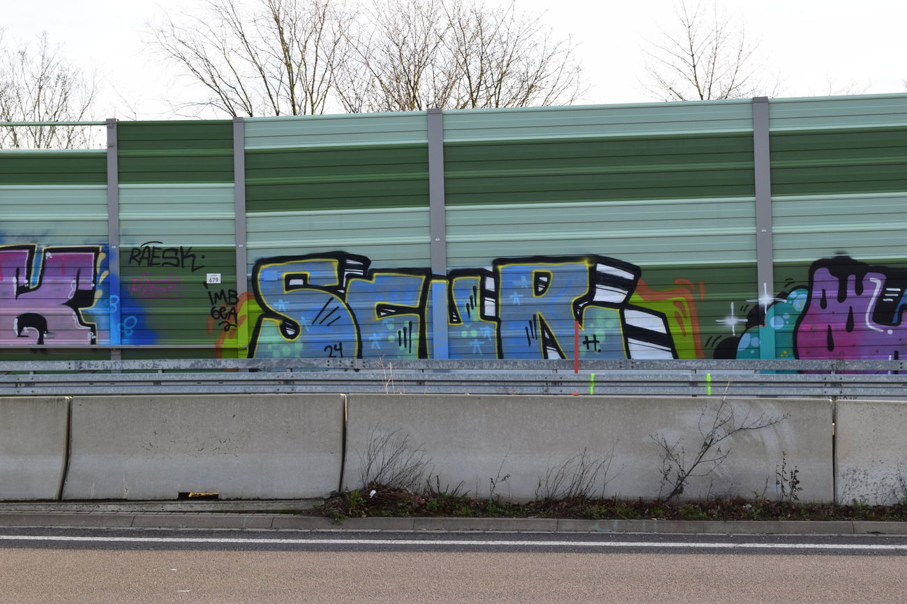 Graffiti Wall - Photo by bergischbunt - scur, imb, wuppertal