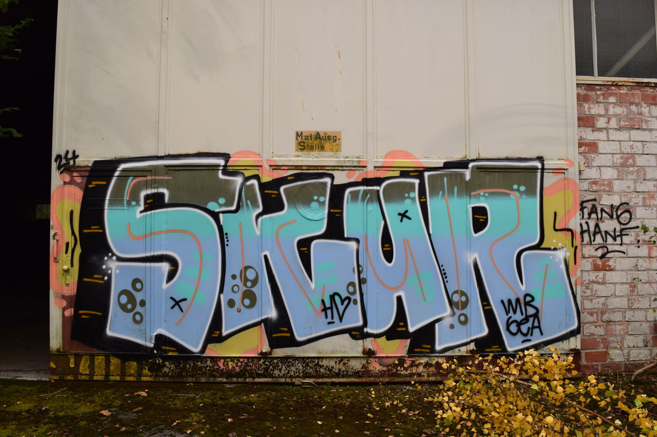 Graffiti Wall - Photo by bergischbunt - skur, düsseldorf