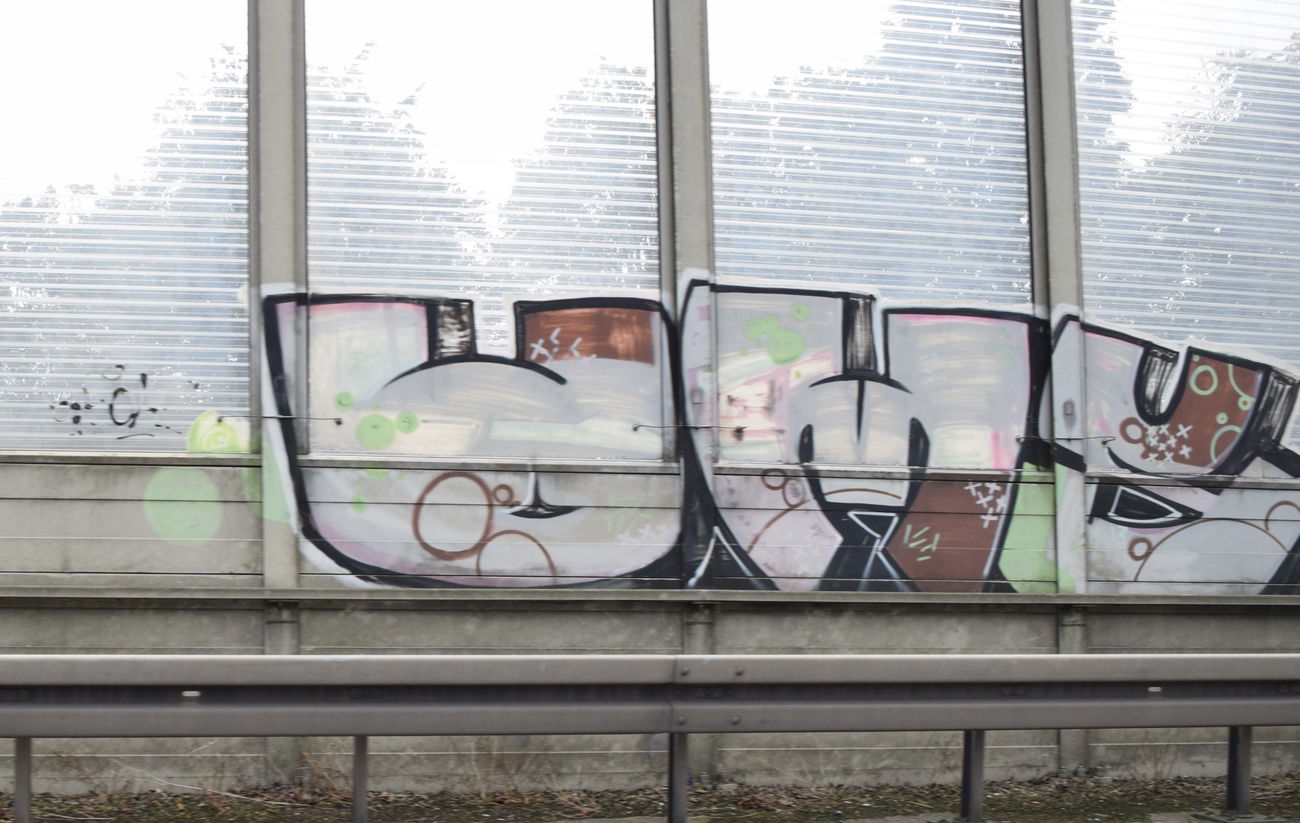 Graffiti Wall - Photo by bergischbunt - oms, solingen