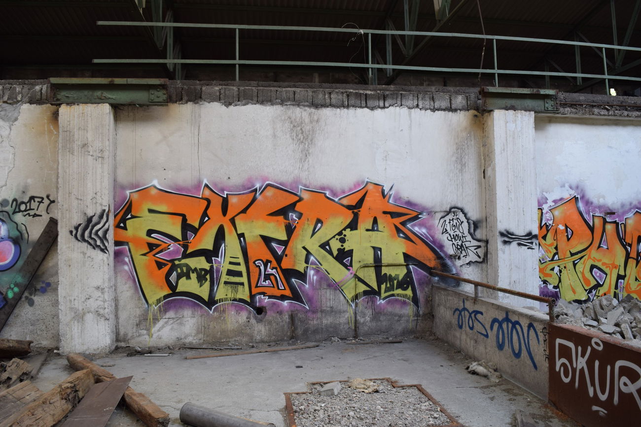 Graffiti Wall - Photo by bergischbunt - extra, imb, solingen (2016)