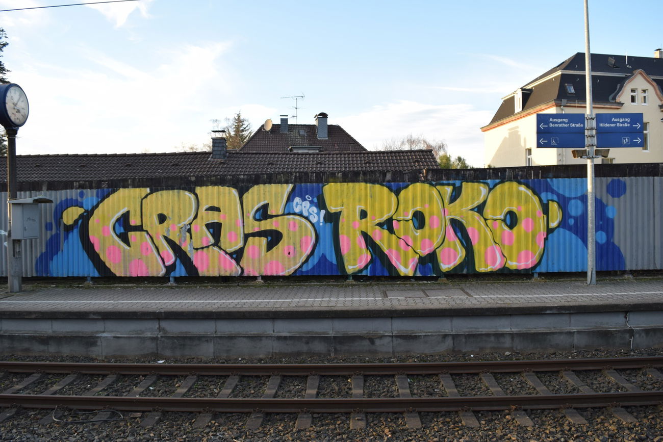 Graffiti Wall - Photo by bergischbunt - cras, roko, cps