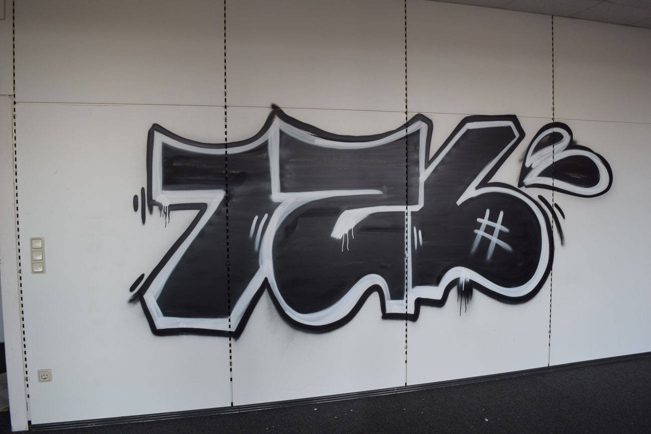 Graffiti Wall - Photo by bergischbunt - 126, köln