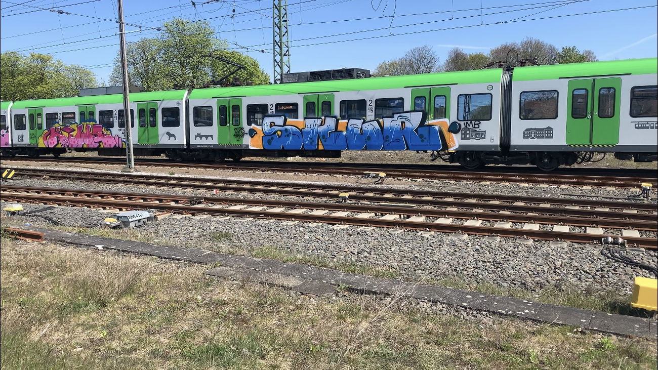 Graffiti Wall - Photo by bergischbunt - kiwe, skur, imb (2021)