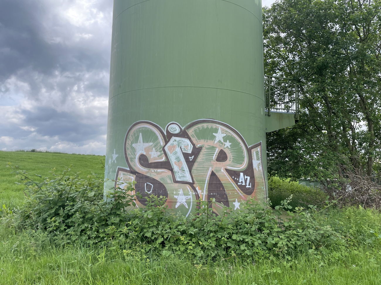 Graffiti Bombing - Photo by bergischbunt - siras, remscheid