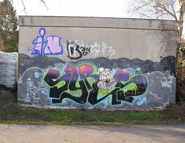 Graffiti Wall in Solingen - Photo by bergischbunt - sirasimbsolingen (2009)