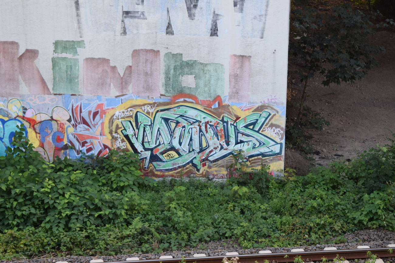 Graffiti Wall - Photo by bergischbunt - modus, remscheid, rip