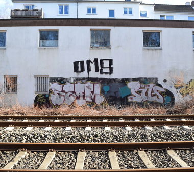 Graffiti Wall - Photo by bergischbunt - beam, ralf, oms (2010)