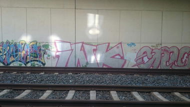 Graffiti Bombing - Photo by bergischbunt - iwk, solingen (1997)