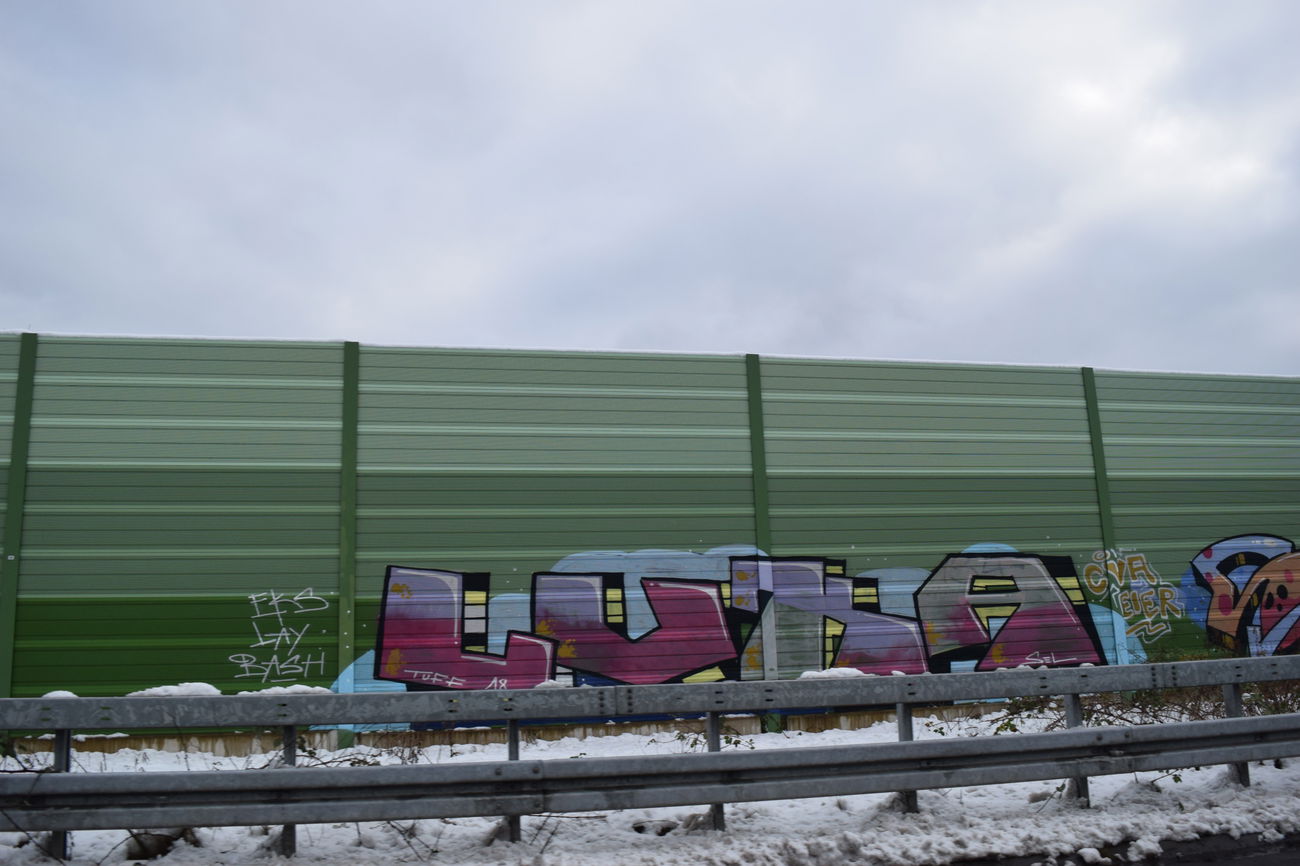 Graffiti Wall - Photo by bergischbunt - luka, cva, eier