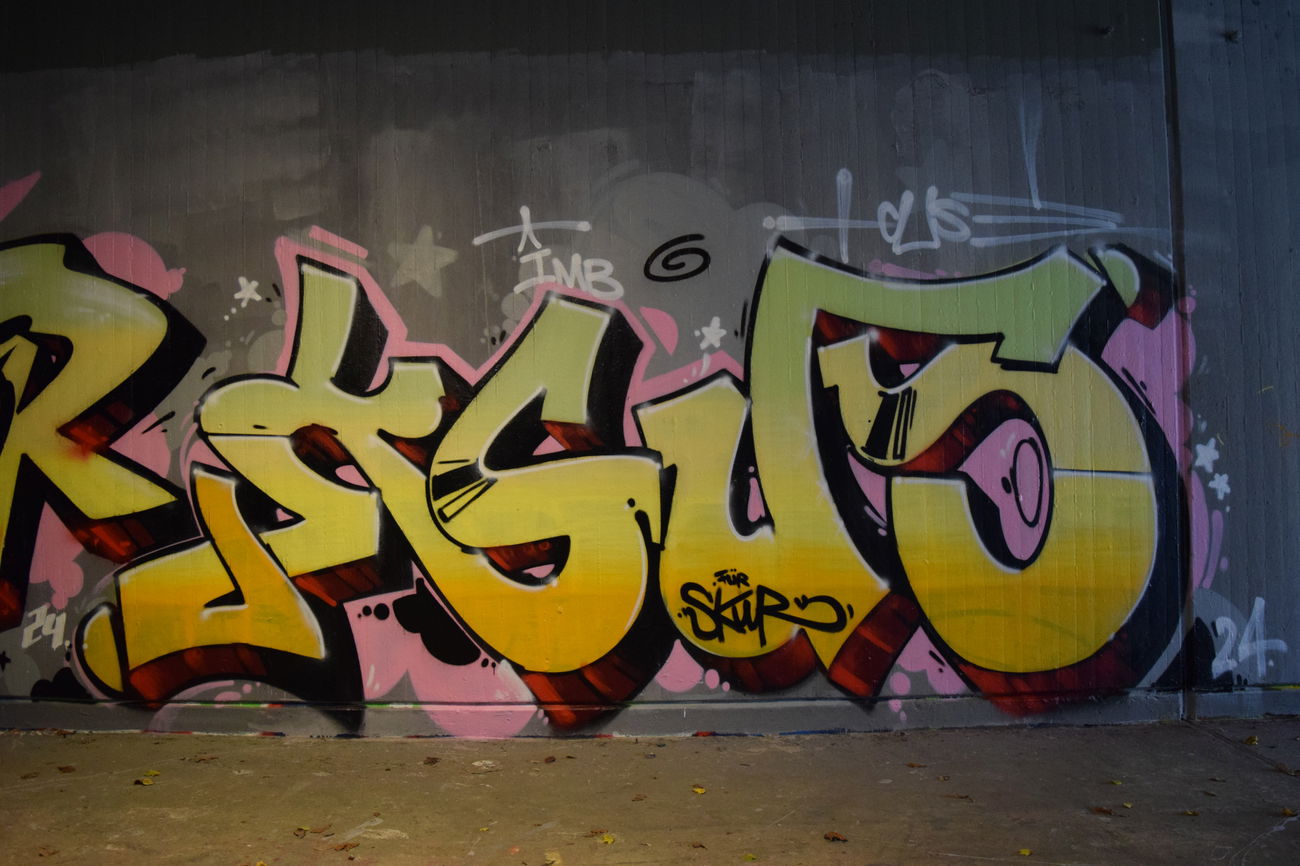 Graffiti Wall - Photo by bergischbunt - xcus, imb, solingen