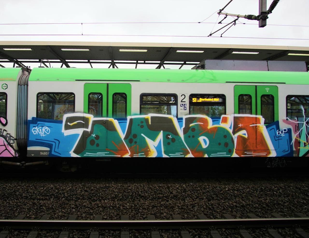 Graffiti Train - Photo by bergischbunt - imbs, solingen