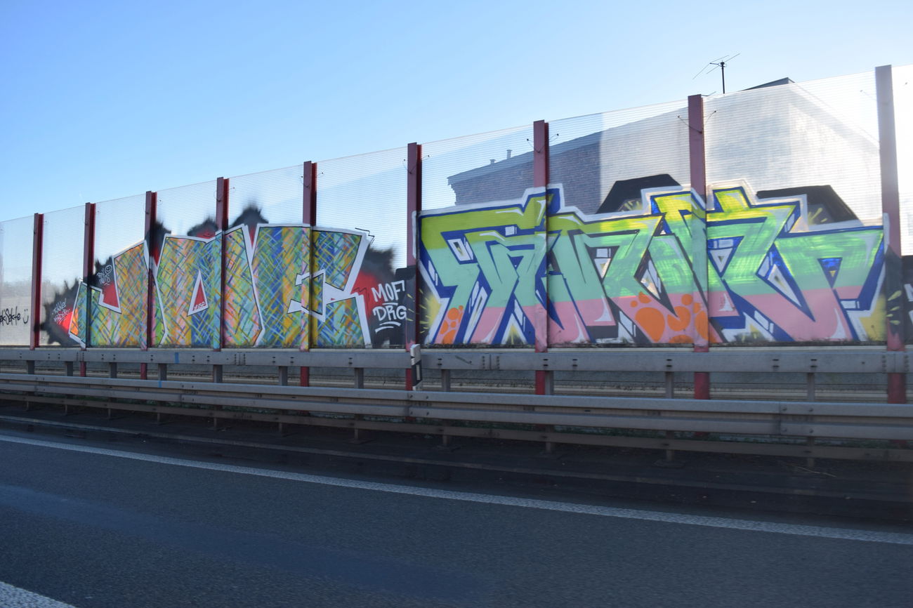 Graffiti Wall - Photo by bergischbunt - joe, fink