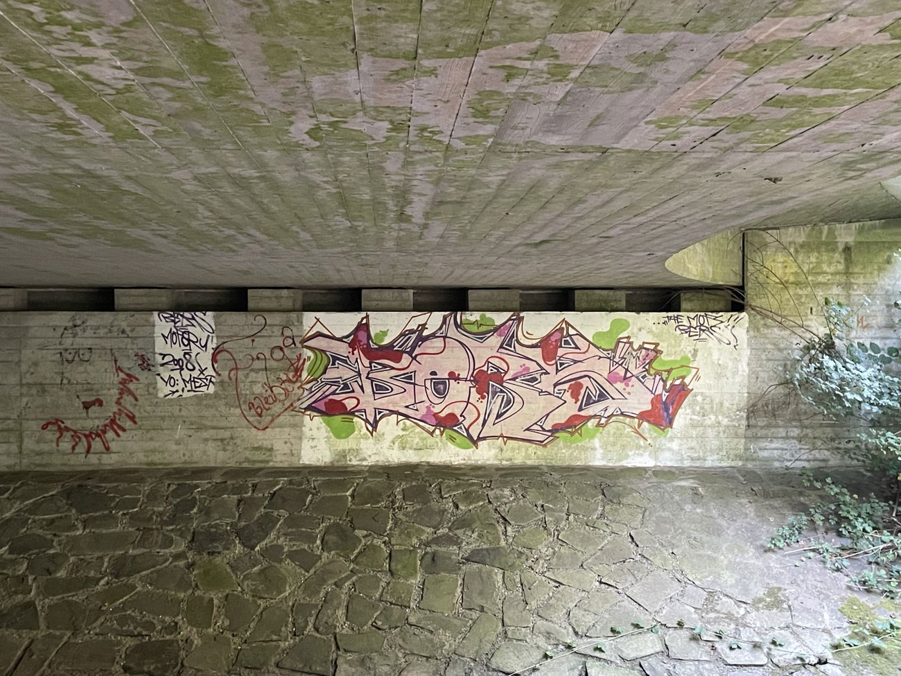 Graffiti Wall - Photo by bergischbunt - bers, remscheid