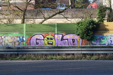 Graffiti Wall - Photo by bergischbunt - gold, solingen