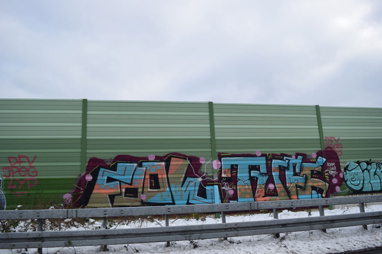 Graffiti Wall - Photo by bergischbunt - fool, tuff, velbert