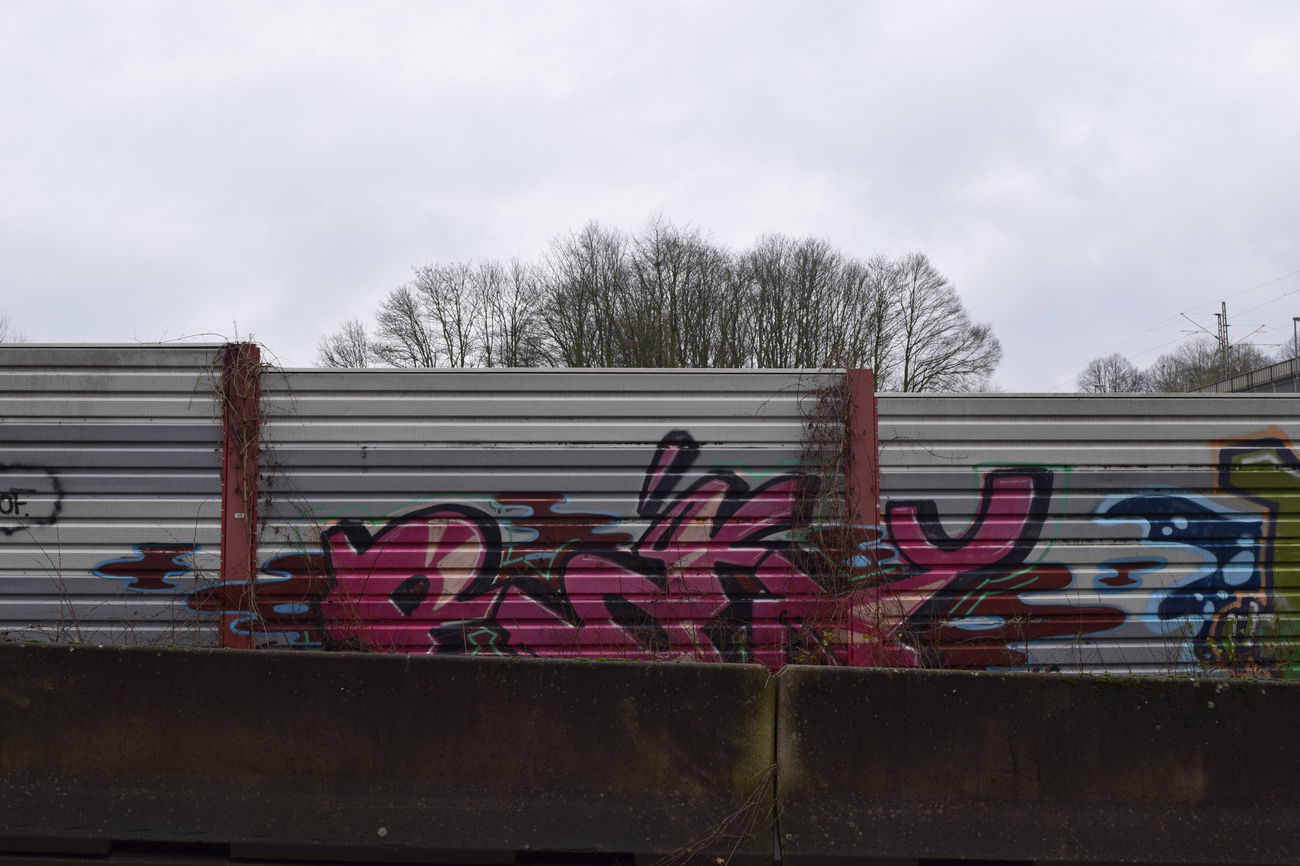 Graffiti Wall - Photo by bergischbunt - roky, wuppertal