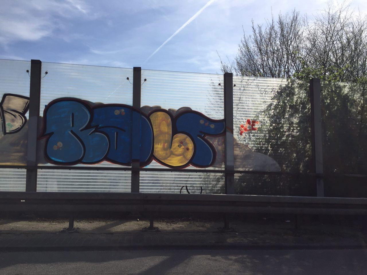 Graffiti Wall - Photo by bergischbunt - ralf, oms, solingen