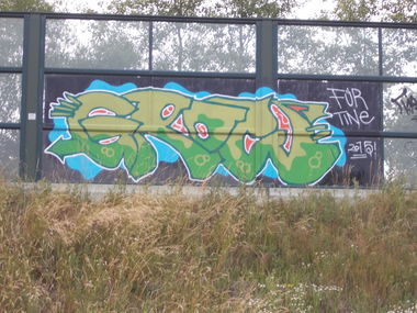 Graffiti Wall - Photo by bergpunk