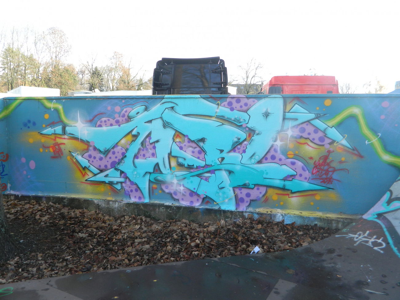 Graffiti Wall - Photo by bergpunk - toro