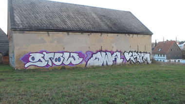 Graffiti Bombing - Photo by bergpunk - grow, krim (2018)