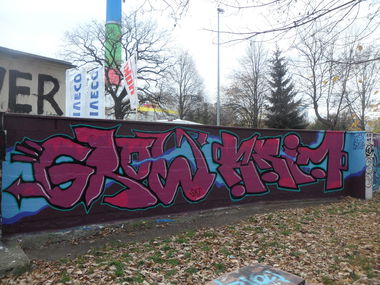 Graffiti Wall - Photo by bergpunk - grow, krim (2015)