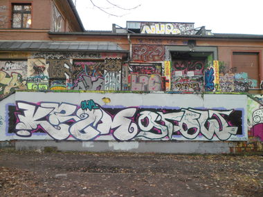 Graffiti Wall - Photo by bergpunk - krim, grow (2017)