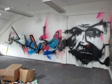 Graffiti Wall - Photo by bergpunk - ruin