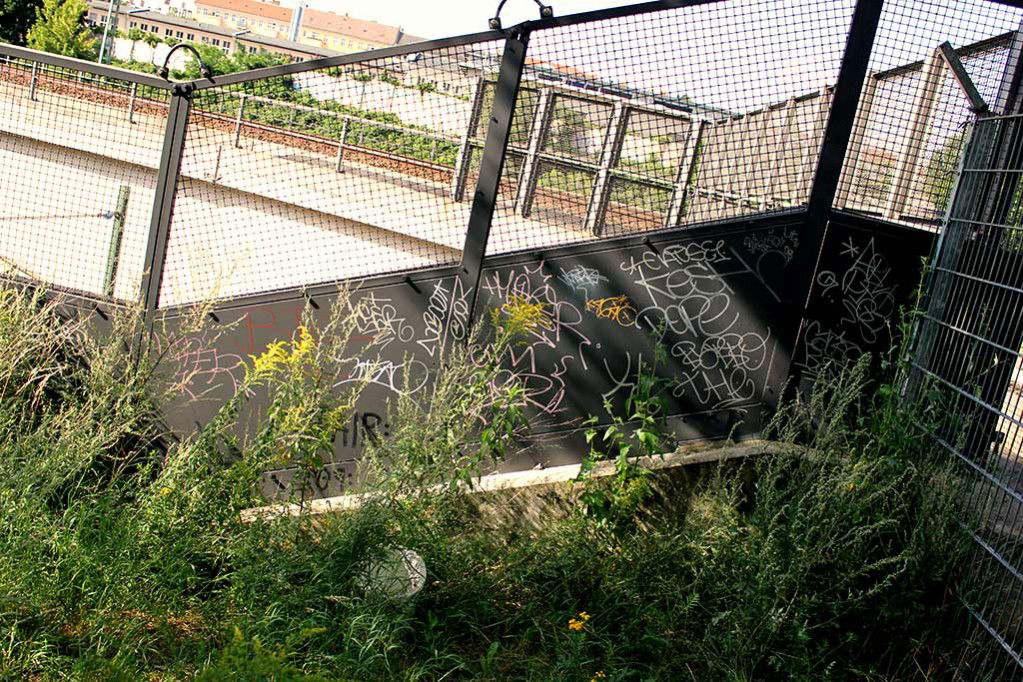 Graffiti Artwork in Berlin - Photo by berlingraffiti - kesh, babbo, the