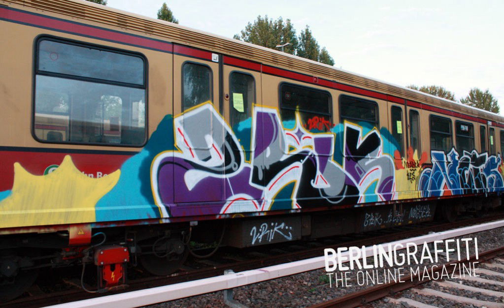 Graffiti Train in Berlin - Photo by berlingraffiti - fsn, kes