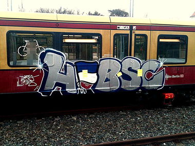 Graffiti Train in Berlin - Photo by berlingraffiti - hertha, bsc