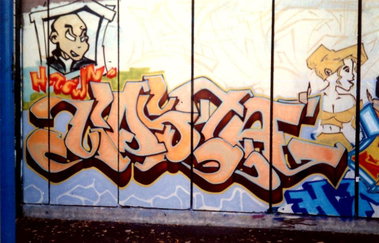 Graffiti Wall in Berlin - Photo by berlingraffiti - costa, hcf (90s)