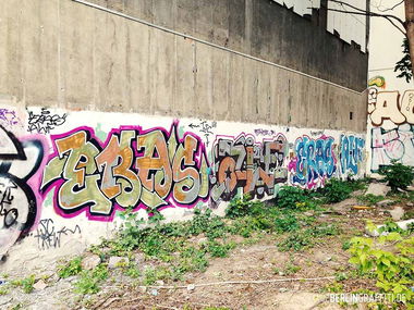 Graffiti Wall in Berlin - Photo by berlingraffiti - eras, alf (2015)