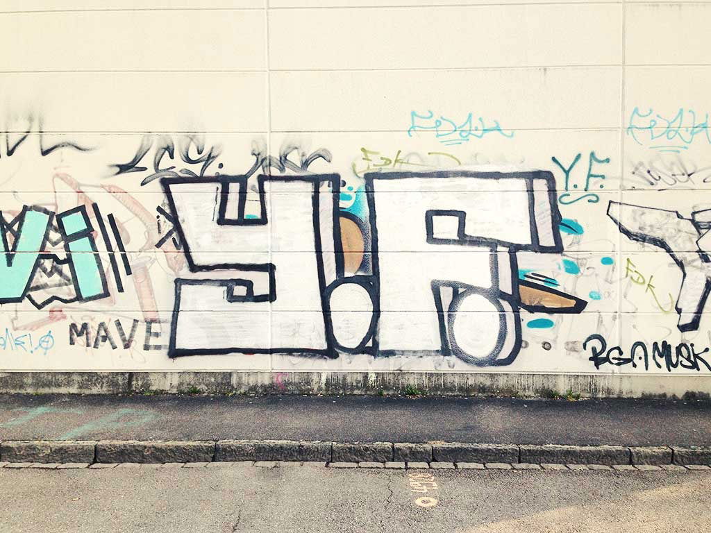 Graffiti Wall in Basel - Photo by berlingraffiti - yf