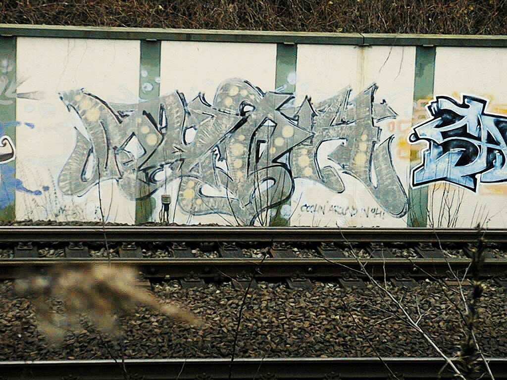 Graffiti Wall in Berlin - Photo by berlingraffiti - myth