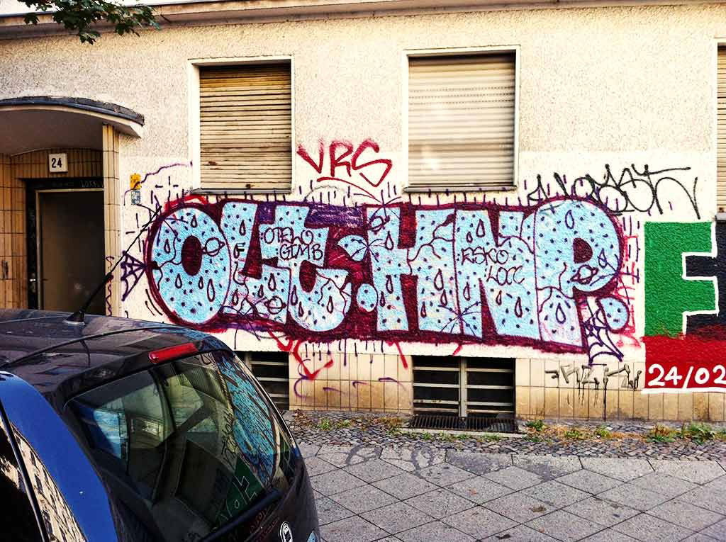 Graffiti Bombing in Berlin - Photo by berlingraffiti - olt, hnp
