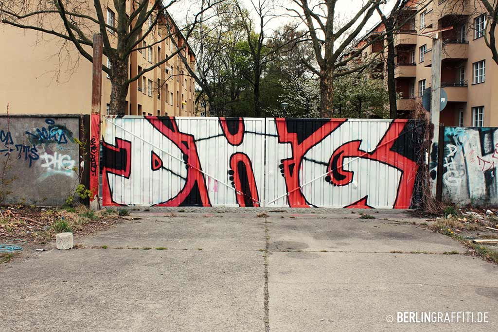 Graffiti Wall - Photo by berlingraffiti