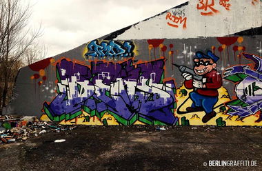 Graffiti Wall - Photo by berlingraffiti
