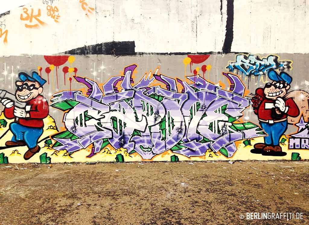 Graffiti Wall - Photo by berlingraffiti