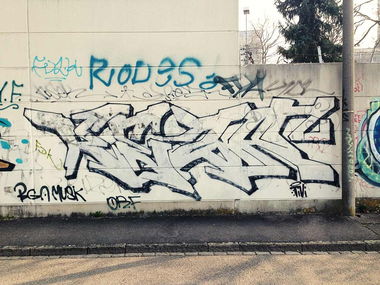 Graffiti Wall in Basel - Photo by berlingraffiti - kesa