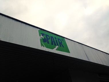 Graffiti Wall in Berlin - Photo by berlingraffiti - spair, sticker