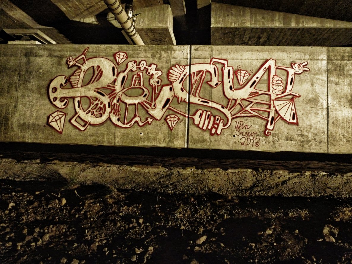 Graffiti Wall - Photo by besnypes - PESY (2013)