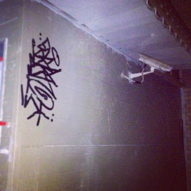 Graffiti Bombing - Photo by bess - tagging (2014)